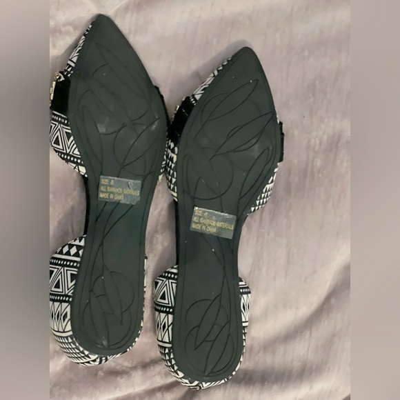 Qupid Pointed Toe Flats Women’s Size 8 - Picture 2 of 3